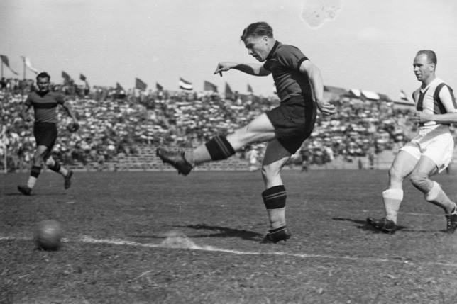 Hungarian Soccer Legend Ferenc Puskas - HubPages