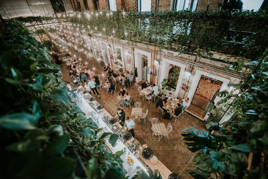 4 dogfriendly restaurants in Budapest — Photos Daily News Hungary