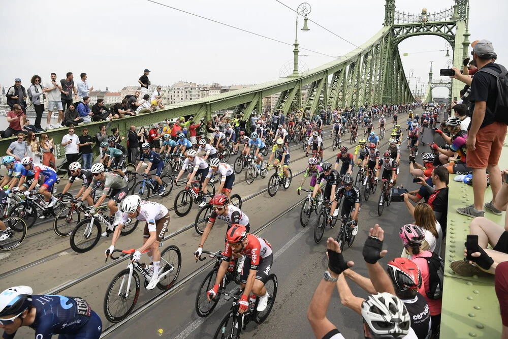 Der Giro D Italia Beginnt In Budapest Hier Ist Der Gewinner Der Ersten Etappe Fotos Daily